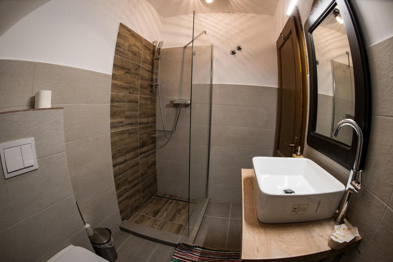 Hotel Casa Strabunicului Partestii de Sus  Exterior foto