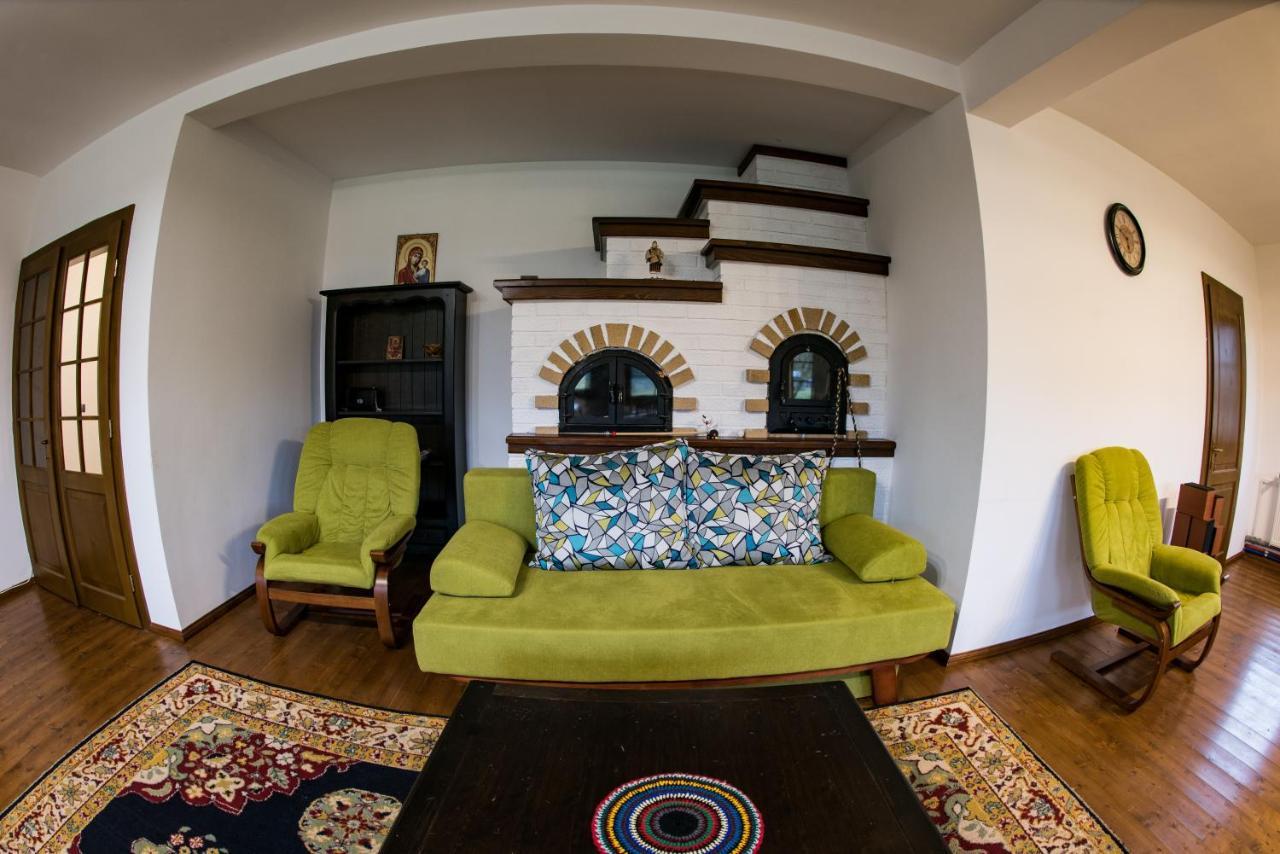 Hotel Casa Strabunicului Partestii de Sus  Exterior foto