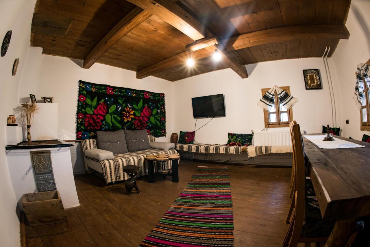 Hotel Casa Strabunicului Partestii de Sus  Exterior foto