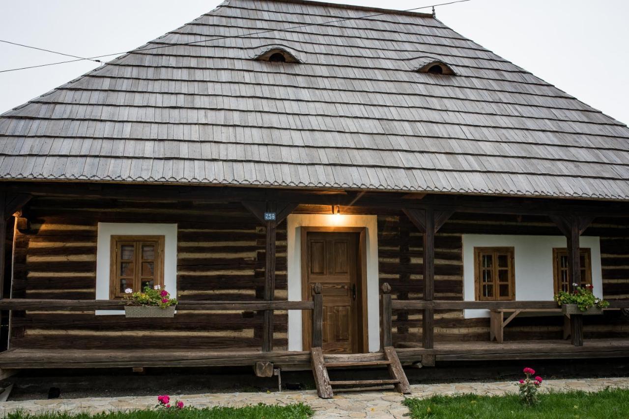 Hotel Casa Strabunicului Partestii de Sus  Exterior foto